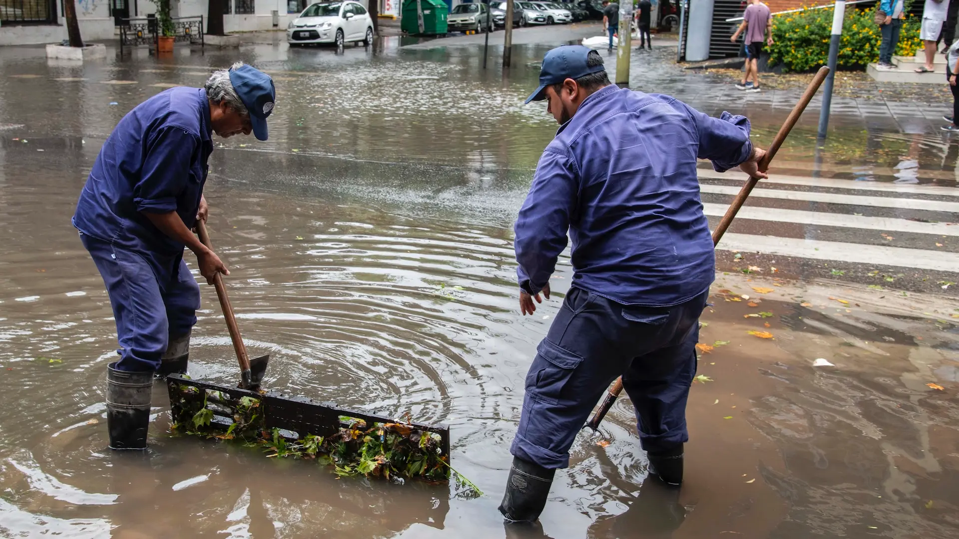 Temporal en Rosario: en una hora, llovió lo mismo que en todo febrero