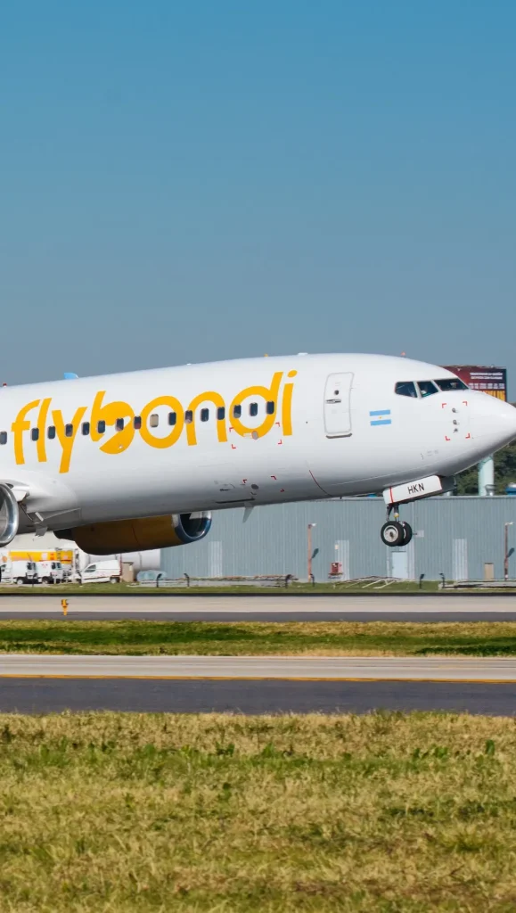 Flybondi lanzó pasajes desde 25 mil pesos para festejar el Día del Amigo