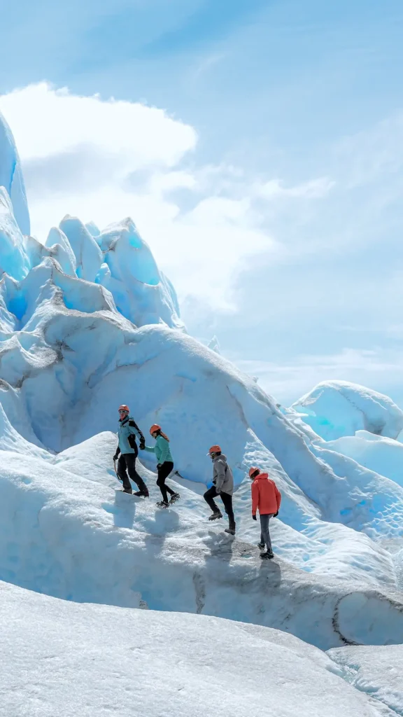 Arranca la temporada 2025 de trekking en el Glaciar Perito Moreno. ¿Cuánto cuesta?