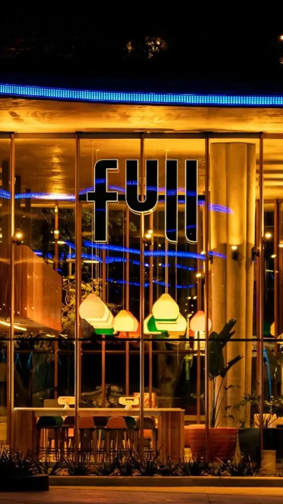 Así serán las nuevas estaciones de YPF: hamburguesas de McDonald’s y productos de