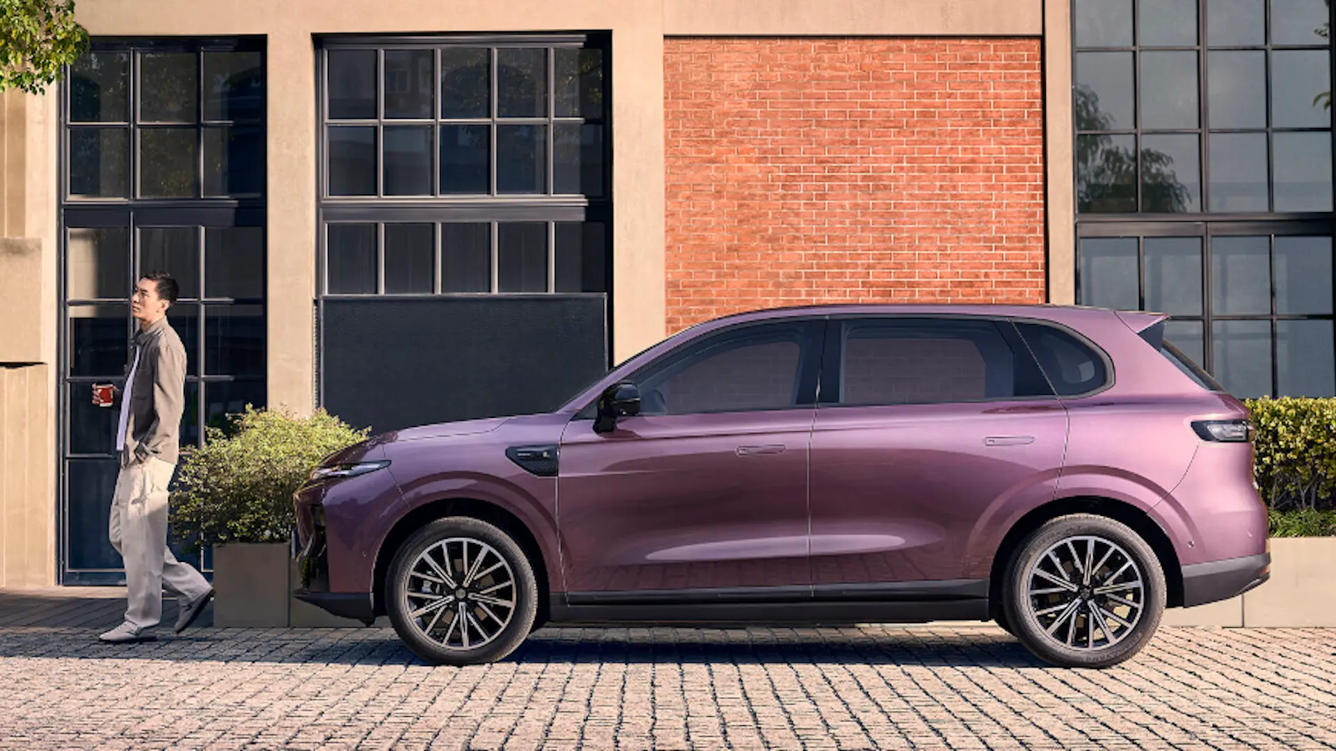 Llega a Argentina la marca china de autos Leapmotor con los modelos C10 y B10