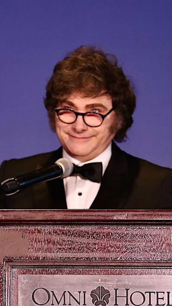 Milei estará este sábado en San Lorenzo: trasladará la custodia del histórico sable corvo de José de San Martín al Regimiento de Granaderos