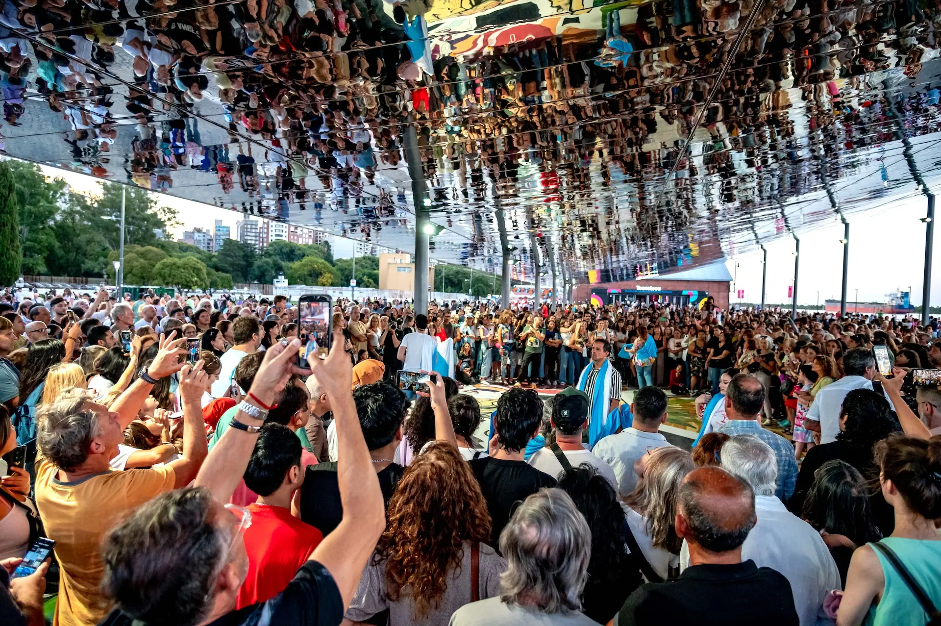 Así es la cubierta reflectante de Costa Nueva en la Rambla del Tricentenario de Rosario