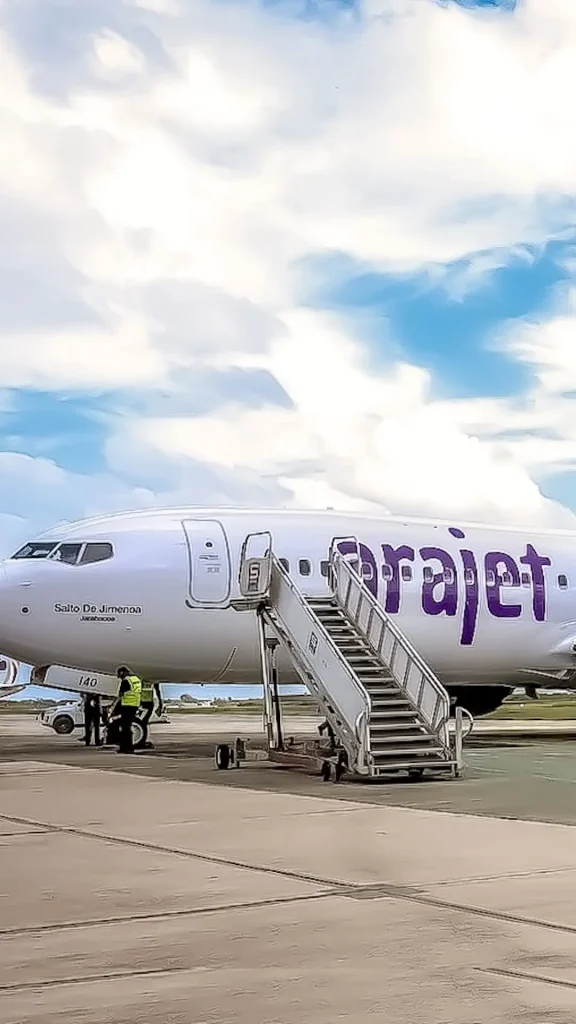 La aerolínea Arajet sumó su avión número 14: Salto de Jimenoa