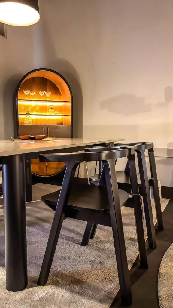 Darkhaus presentó Cauce, su nueva silla de diseño