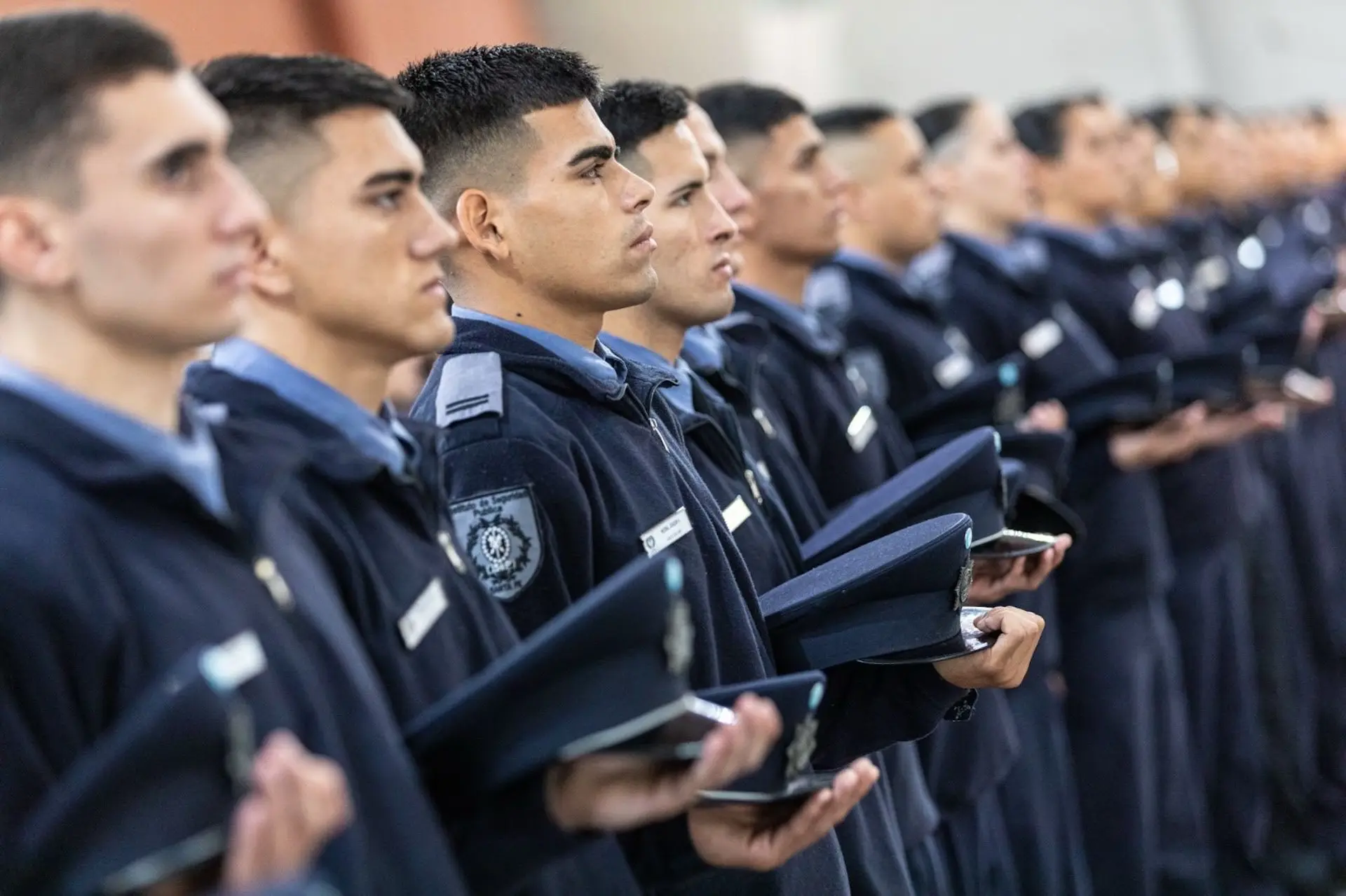 El Gobierno de Santa Fe busca sumar 1.400 nuevos policías y ofrece becas