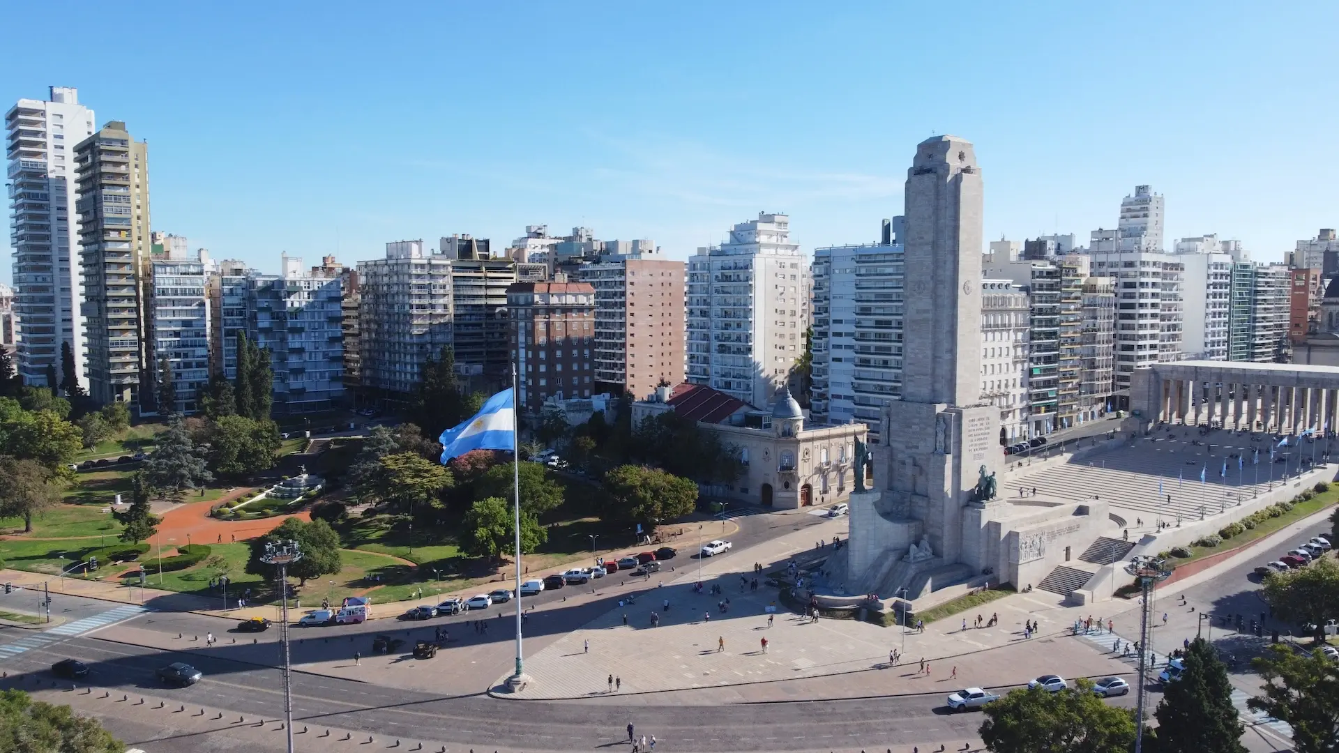¿Cuáles fueron las obras de restauración que se hicieron en el Monumento a la Bandera?