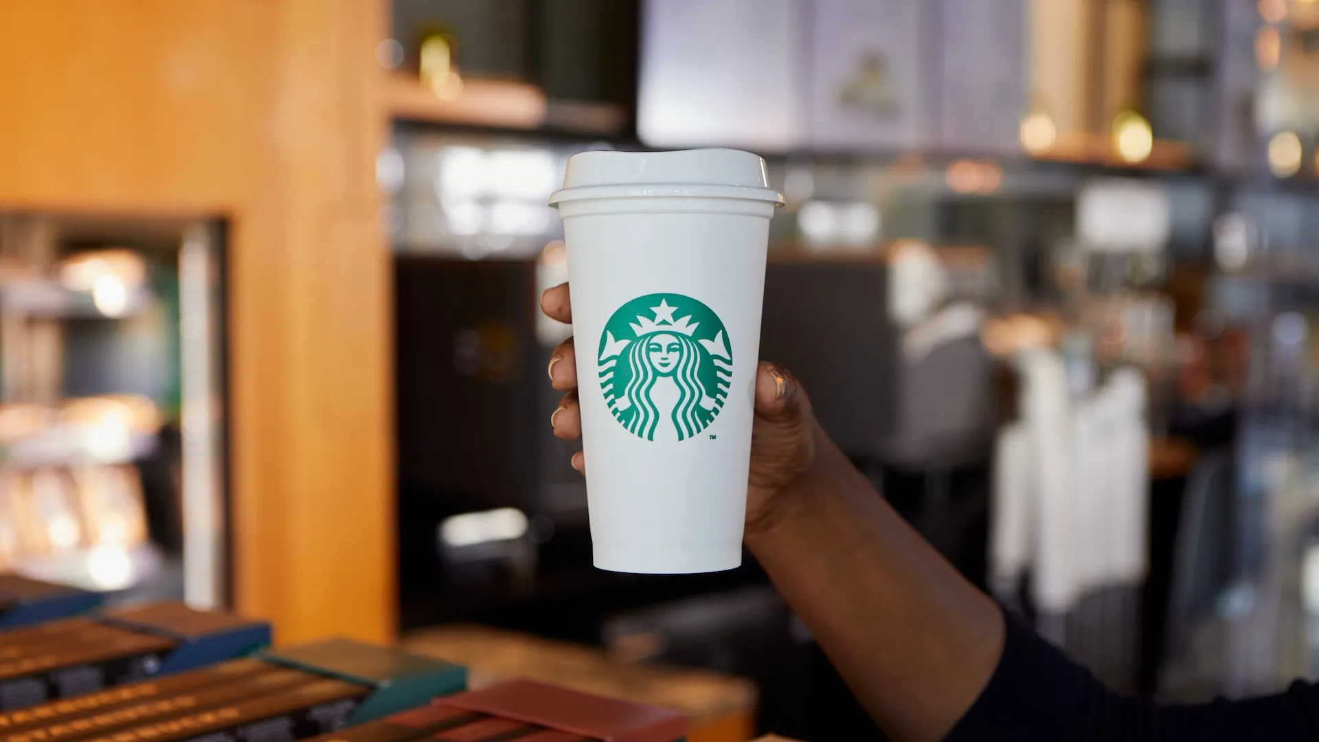 Starbucks abrirá su primera tienda en Funes en 2027