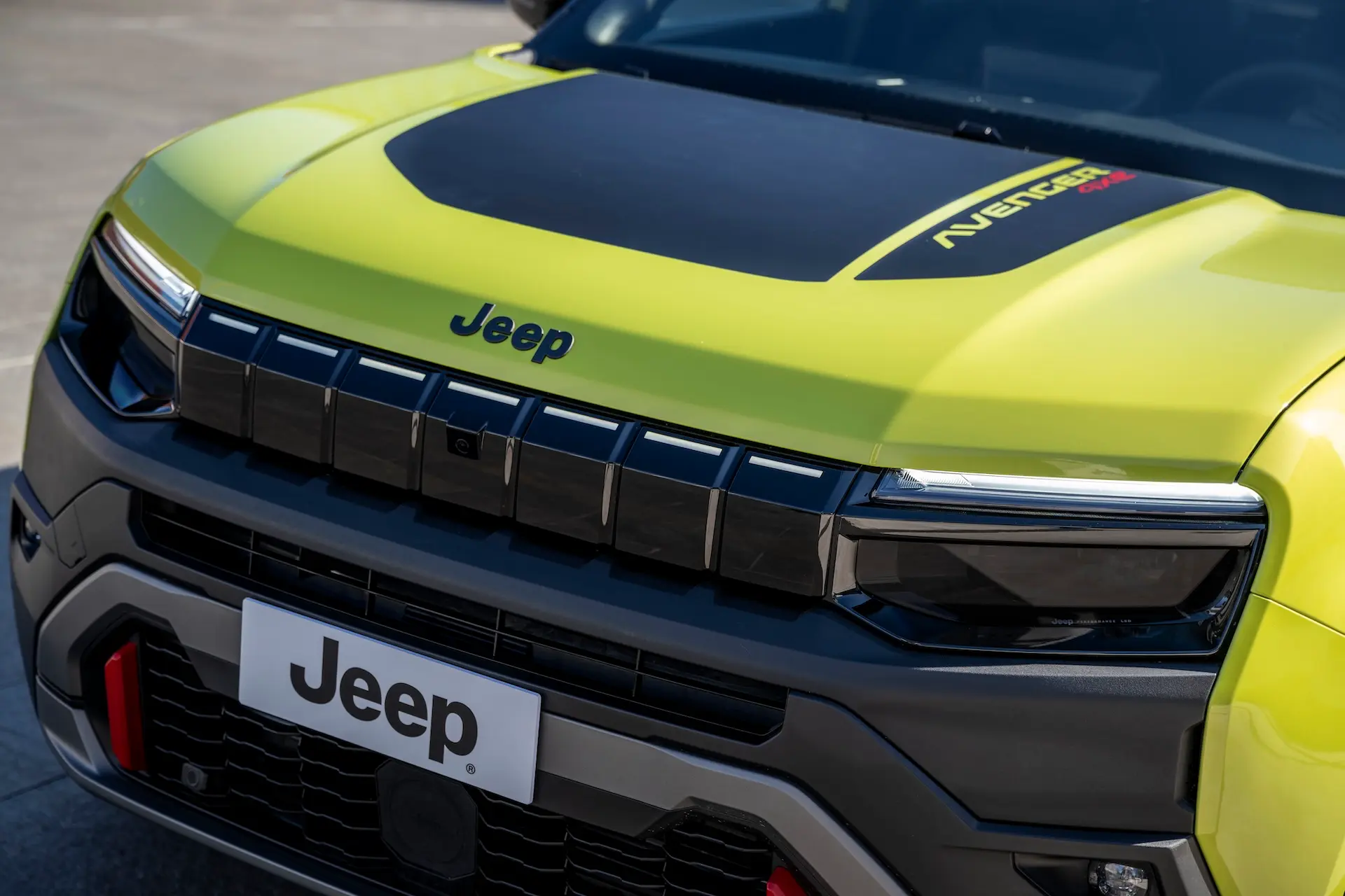 El nuevo Jeep Avenger se presenta en el Salón del Automóvil de Rosario