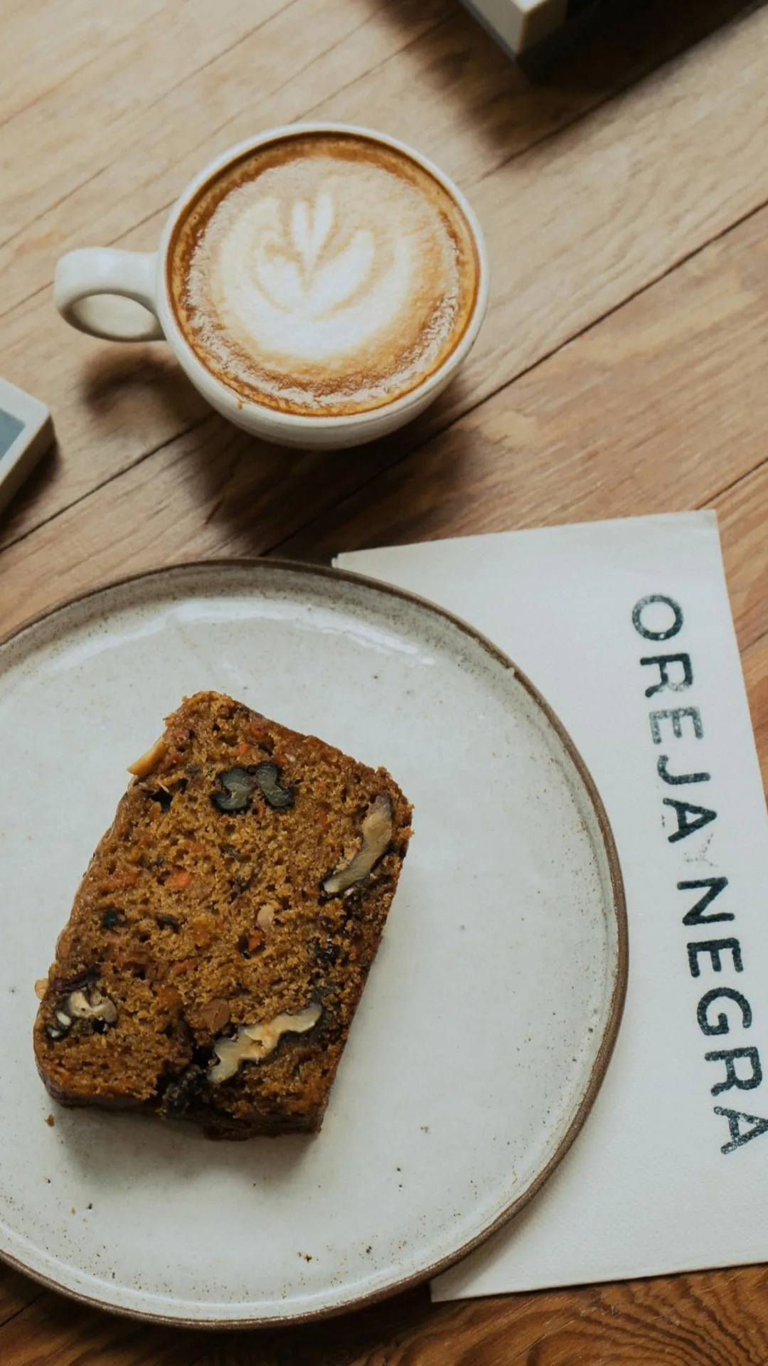 Así es la nueva sucursal de Oreja Negra café en pleno Boulevard Oroño